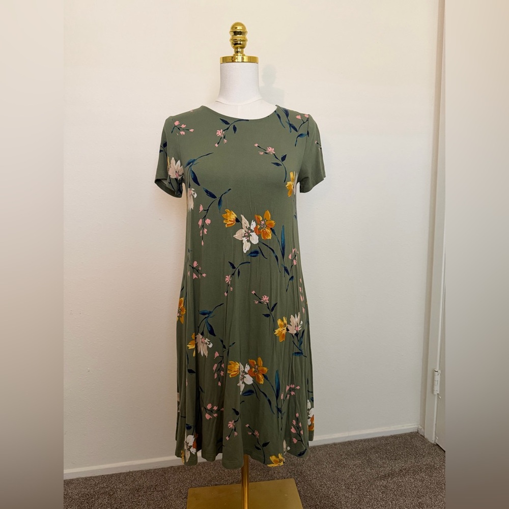 Old Navy Green Floral Midi Dress